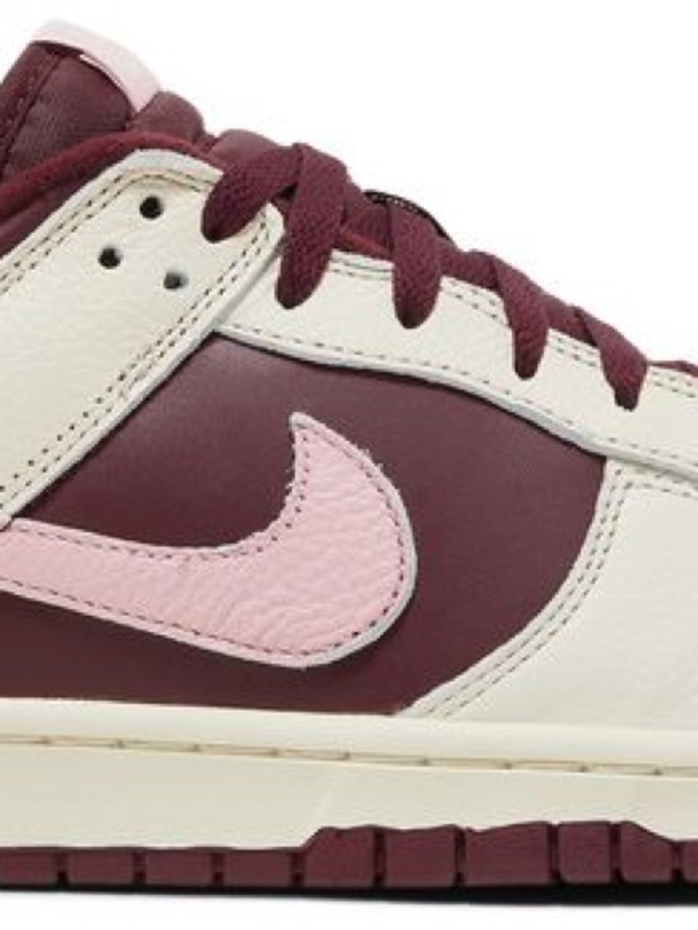 Nike Dunk Low Premium 'Valentine's Day'